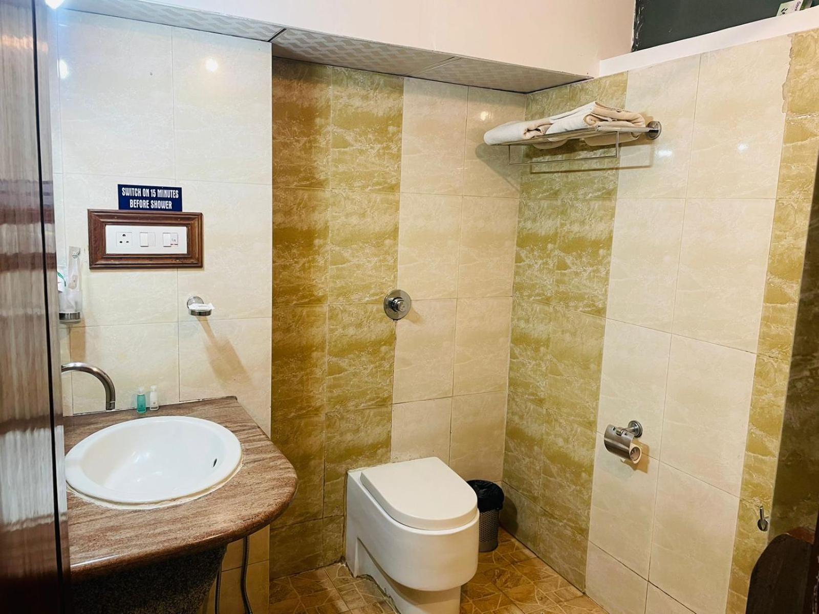 Hotel Presidency Kempegowda International Airport Bangalore Esterno foto