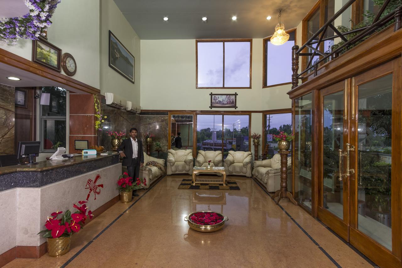 Hotel Presidency Kempegowda International Airport Bangalore Esterno foto