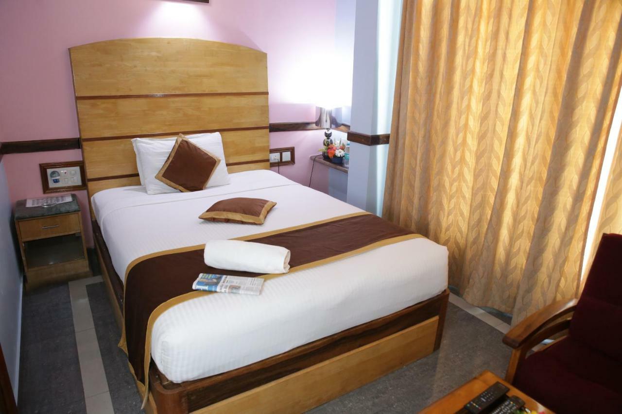 Hotel Presidency Kempegowda International Airport Bangalore Esterno foto